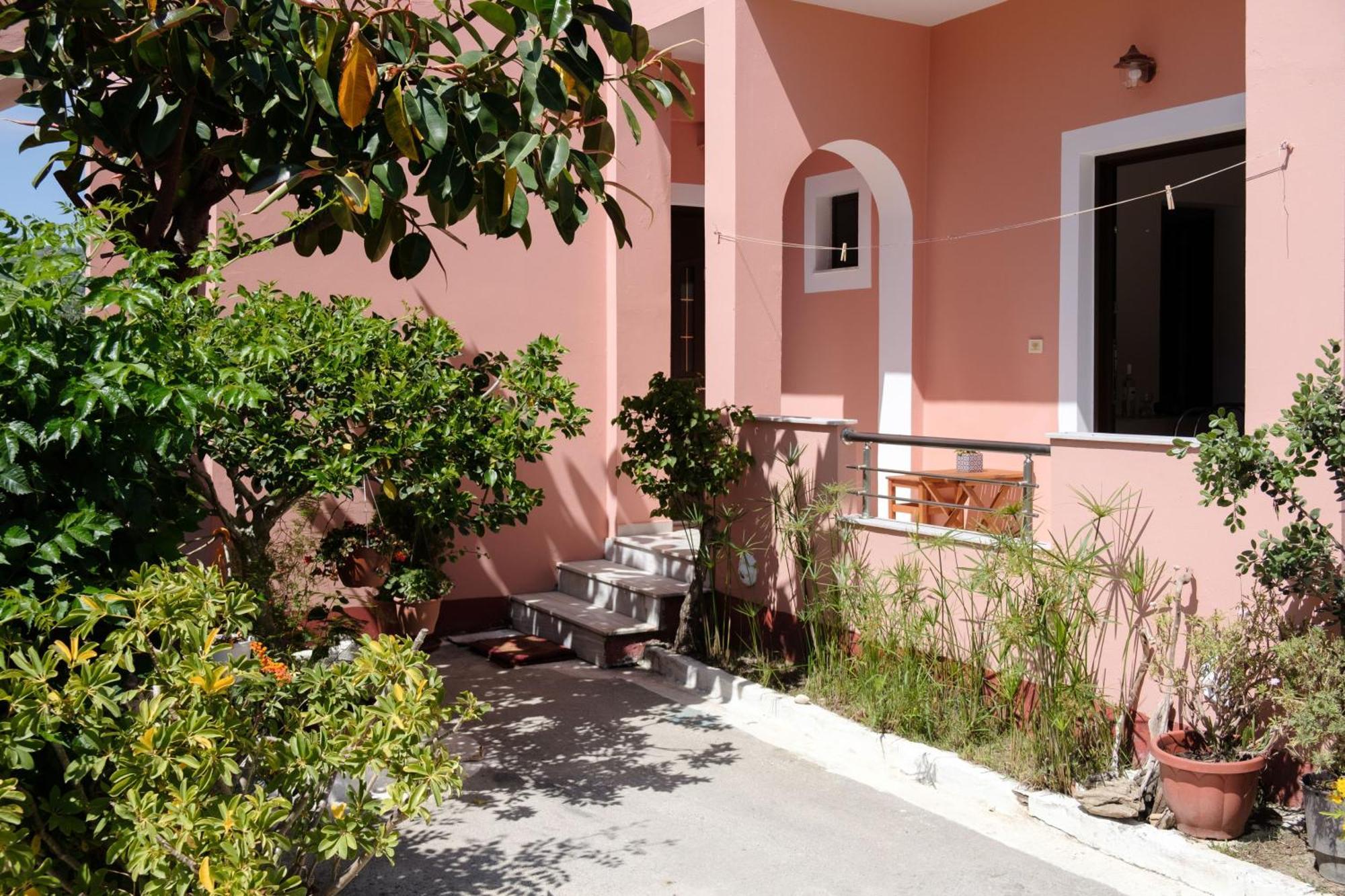 Mouzakitis Apartments 4 Arillas  Exterior photo